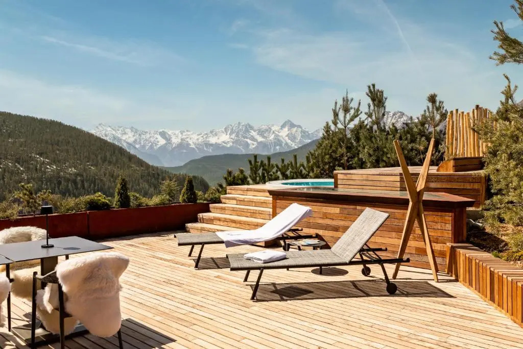 Chalet Cocoon Deluxe Private Spa and F&B
