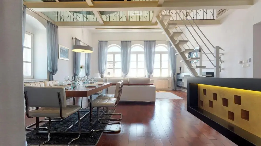Bajamonti Penthouse in Desković Palace