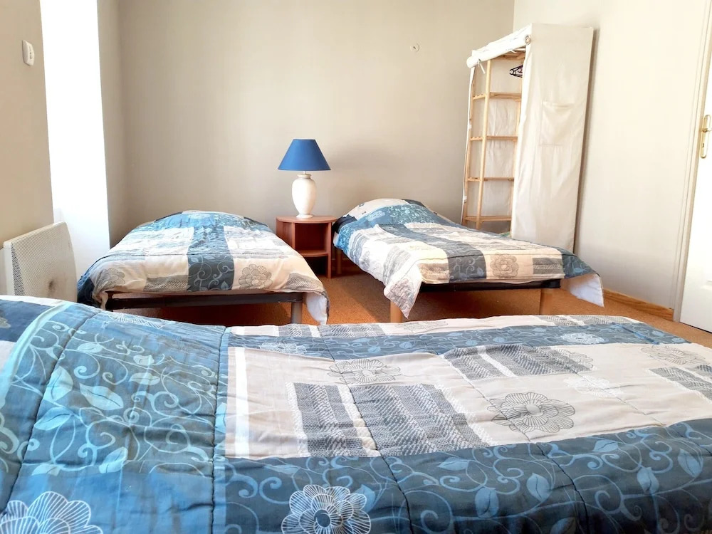 House with 5 Bedrooms in Grandcamp-Maisy, with Wonderful City View, Furnished Terrace And Wifi - 100 M From the Beach