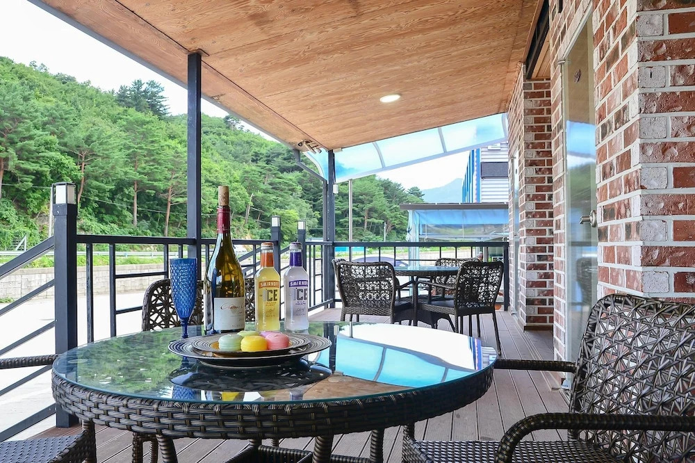 Samcheok Healingcamp Pension