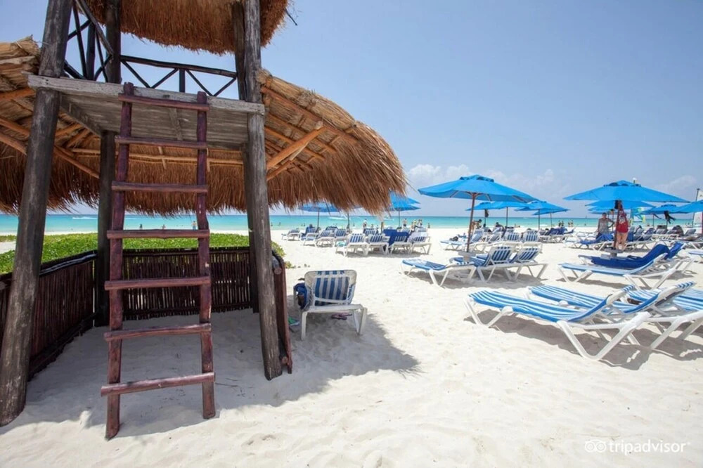 Apt In Playacar Very Close To The Beach And 5th Av