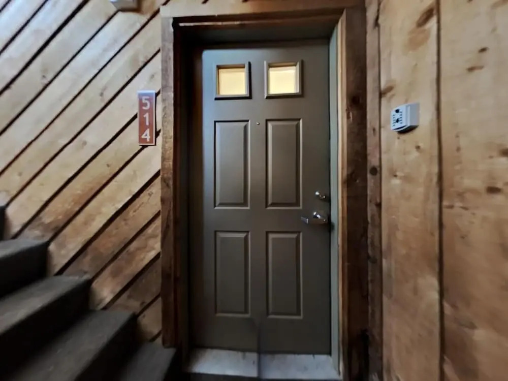 Remodeled 2 Bedroom Condo with Easy Access to Mountain Biking, Swimming, Hiking, Hot Tubs! by RedAwning