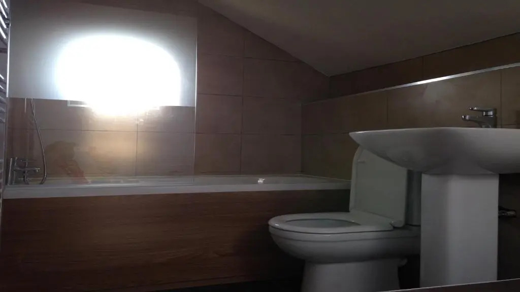 Arsenal 123 close to Emirates stadium direct Eurostar Heathrow-free parking