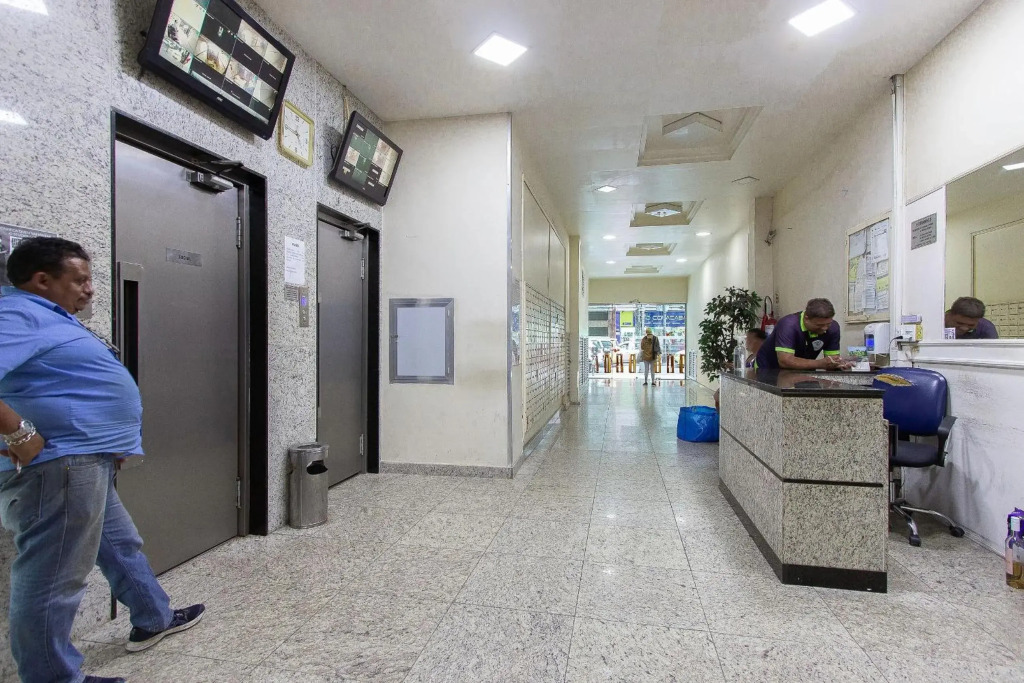 Line Rio Copacabana Moderno Studio Internet 500mbps Smart TV 50 Polegadas e a 100m da praia