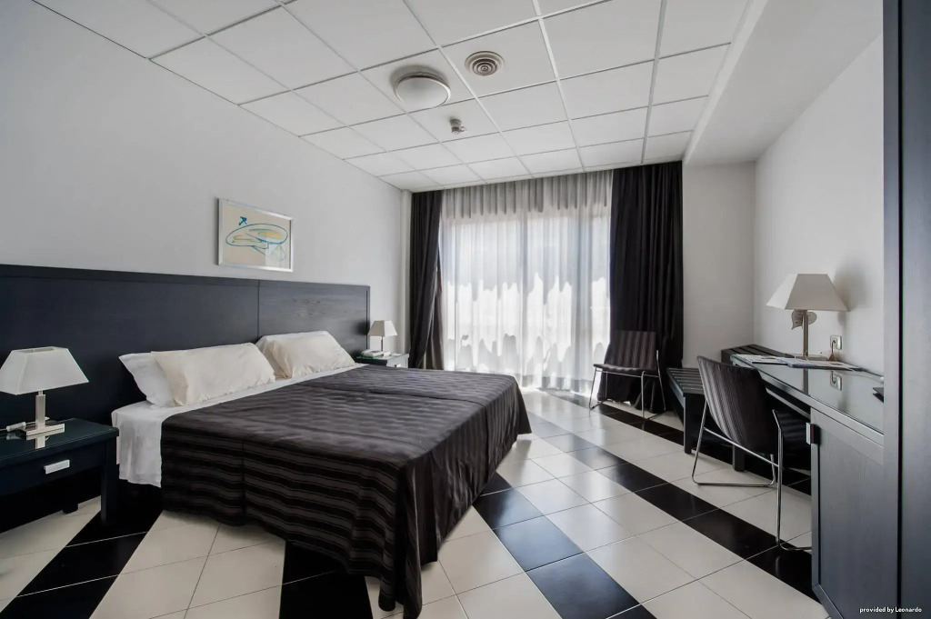 Executive Business Hotel