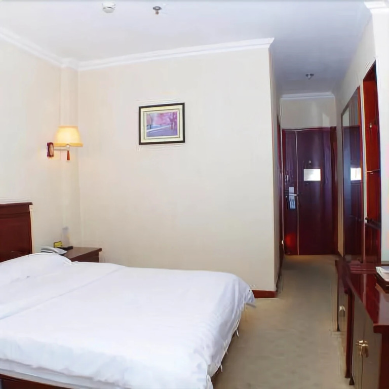 Lanzhou Huachen Hotel