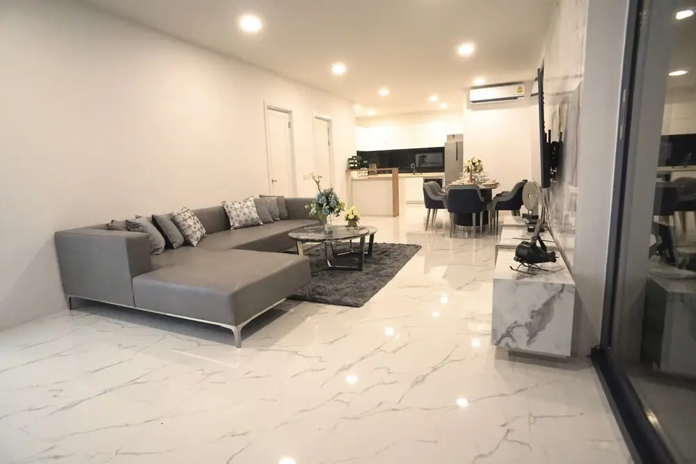 Private Pool Villa in Central Pattaya - Palmc8
