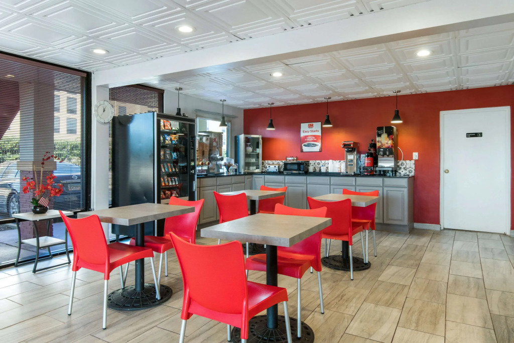 Econo Lodge - Conyers