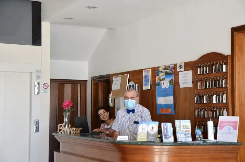 What Else Hotel