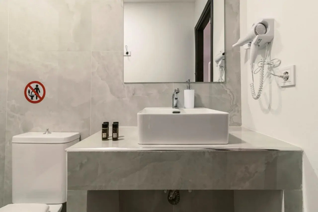 Bamboo Suites Hotel