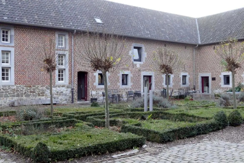 Apartments Cour dAix