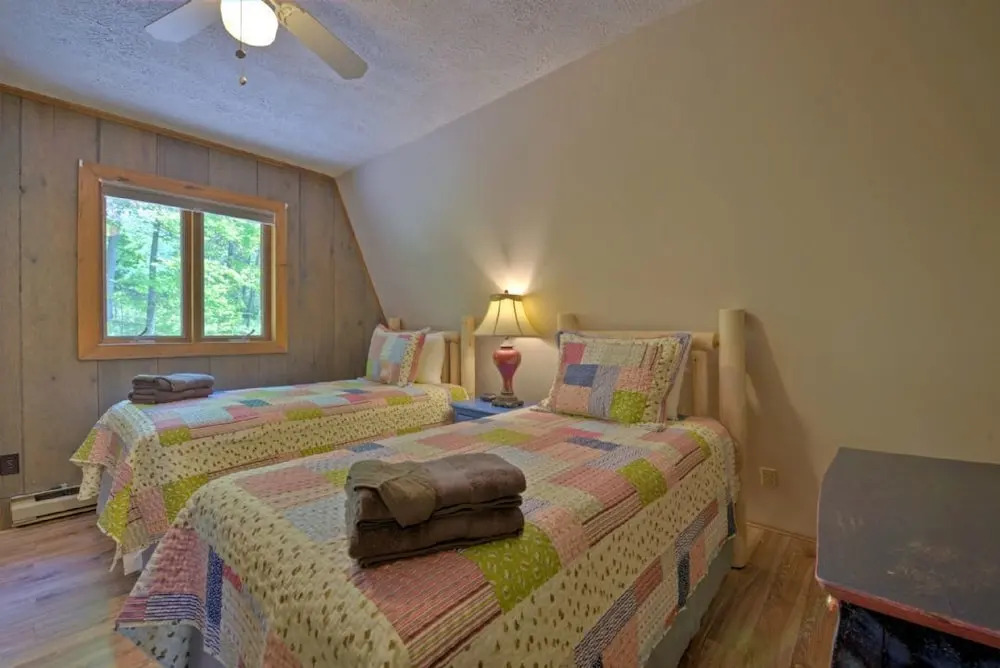 Red Nova - 3 Br Home