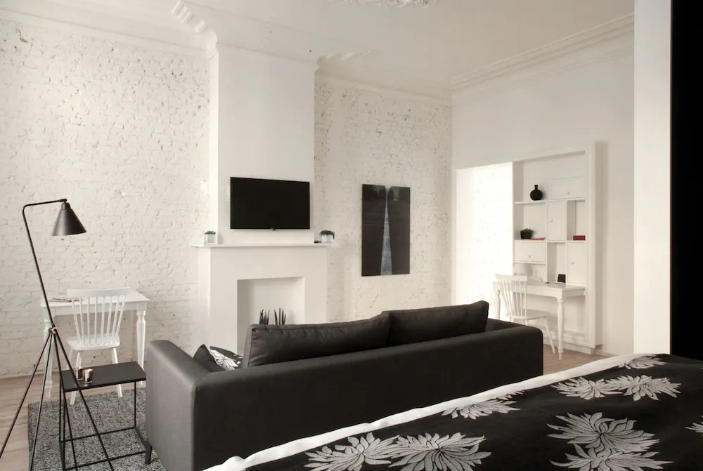 Maison Nationale City Flats & Suites