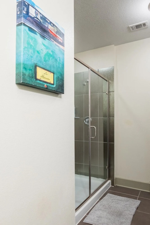 Design District Apts Near Market Ctr by Frontdesk