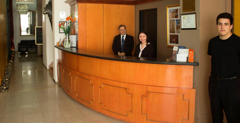 Hotel UTHGRA de las Luces