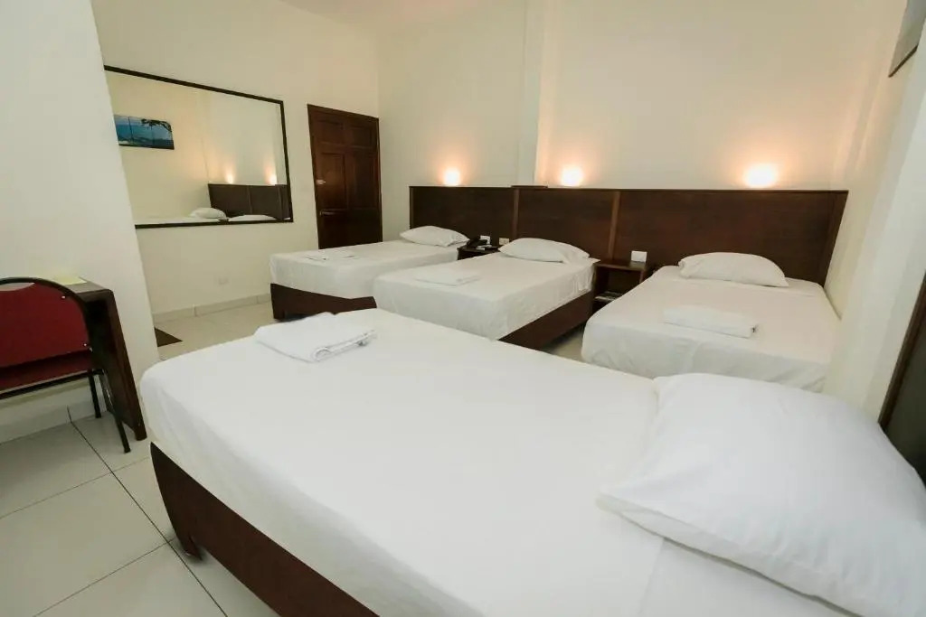 Hotel Mediterraneo Inn