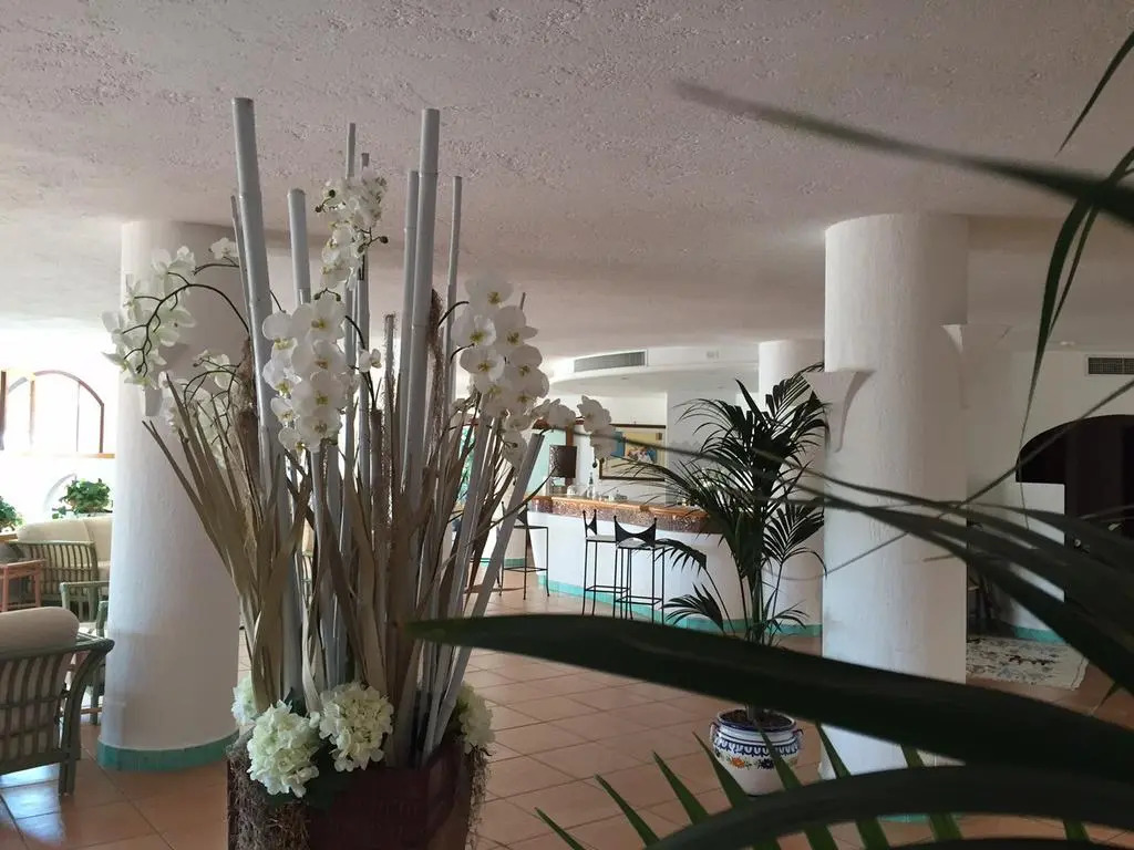 Hotel Punta Est