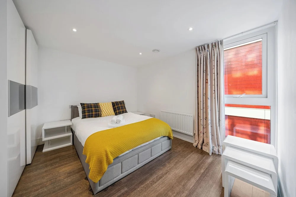 Modern 1-Bedroom Flat in Central London