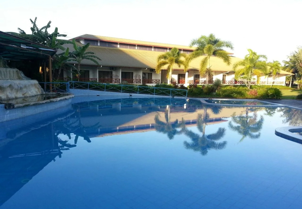Borneo Paradise Beach Hotel