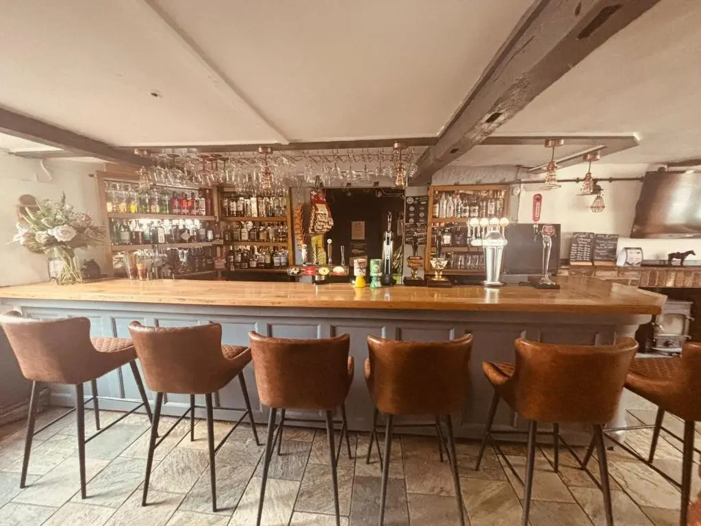 Longs Inn