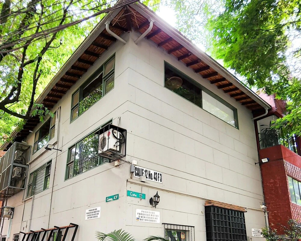 Vintage House With Jacuzzi In Manila