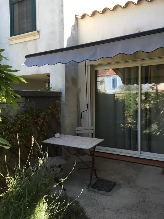 L’Annexe (Adults Only)