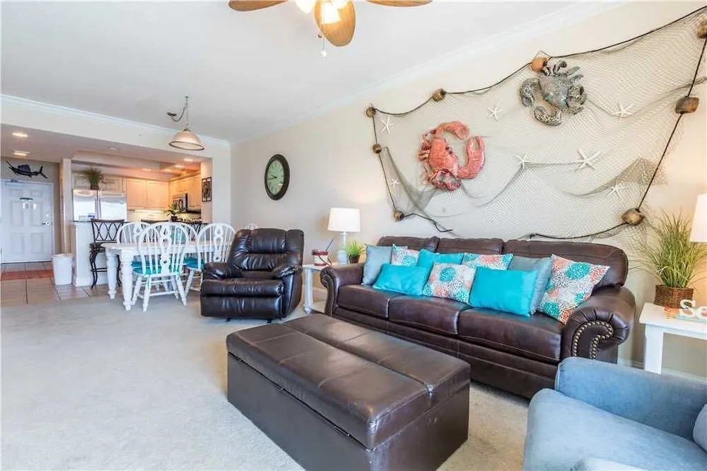 Crystal Shores 704