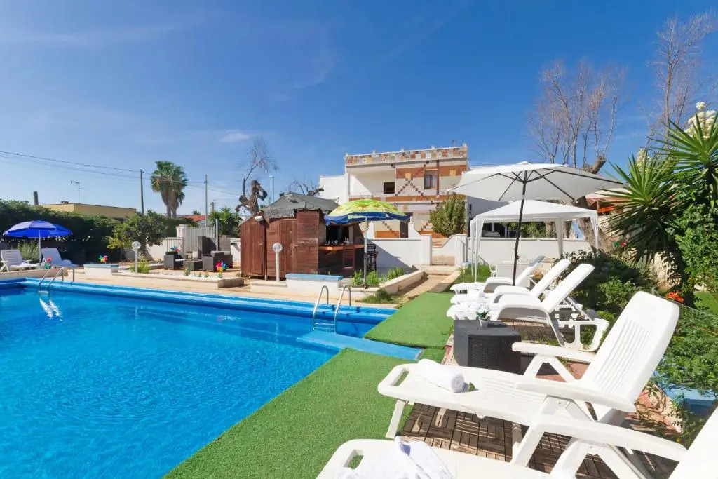 Studio Apartment With Swimming Pool in Porto Cesareo Torre Squillace 3 beds