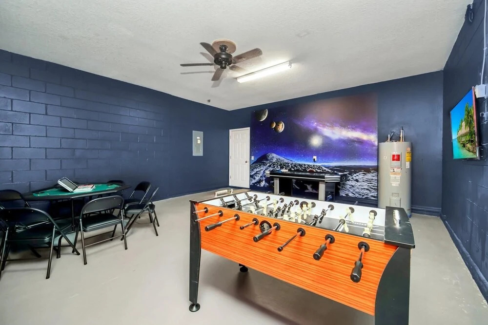 7BR Family Home w PVT Pool Hot Tub Games Room