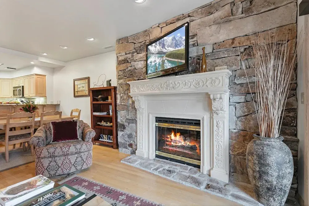 Royal Plaza at Deer Valley Resort - One Bedroom Condo #302 1 Condo