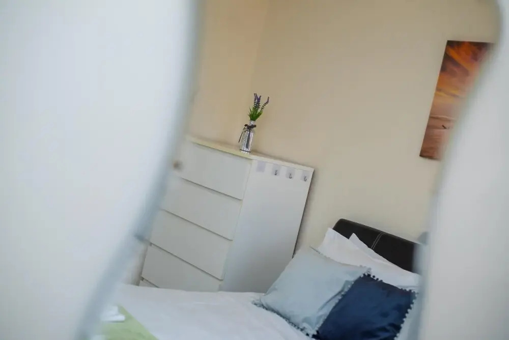 Modern 4 Bedroom House - Free Parking Netflix by WHA for Contractors Relocation Business Travel