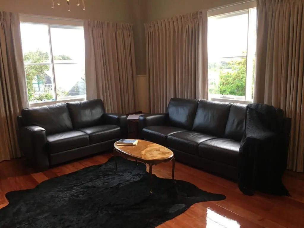 Noahs Stanley Luxury Bed and Breakfast