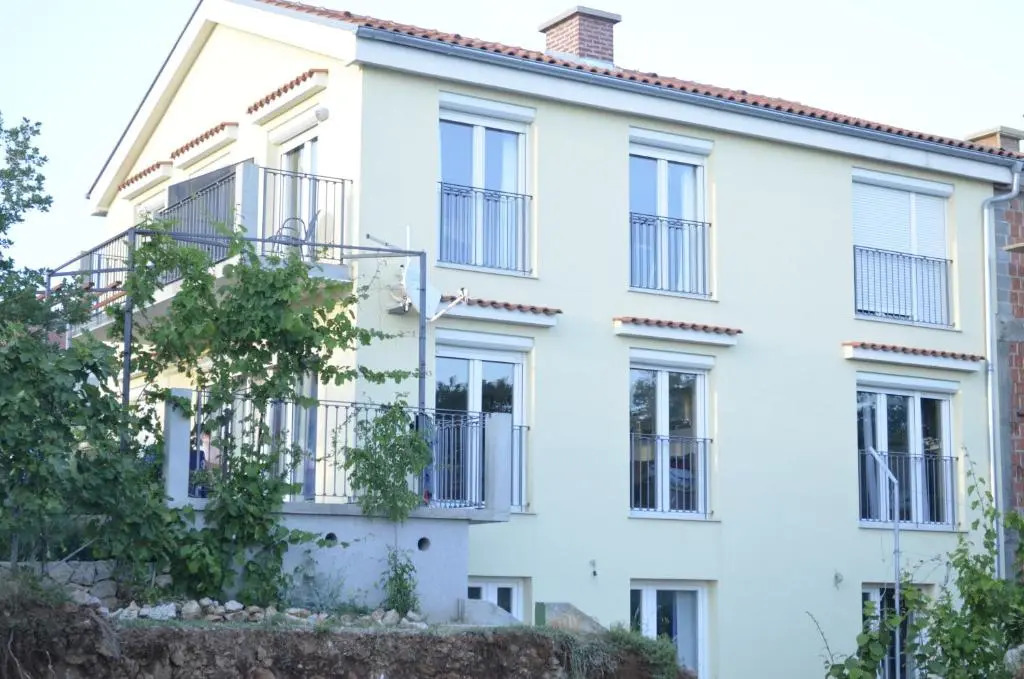 L&L Apartments