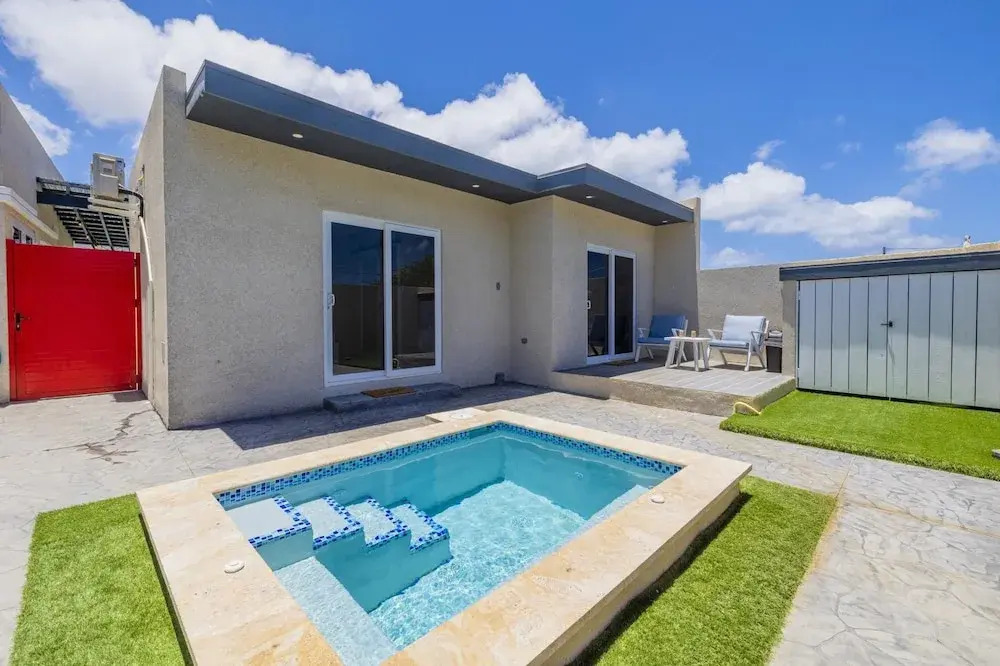 Brand NEW 1br2ba w Privatepool in Amazing Location