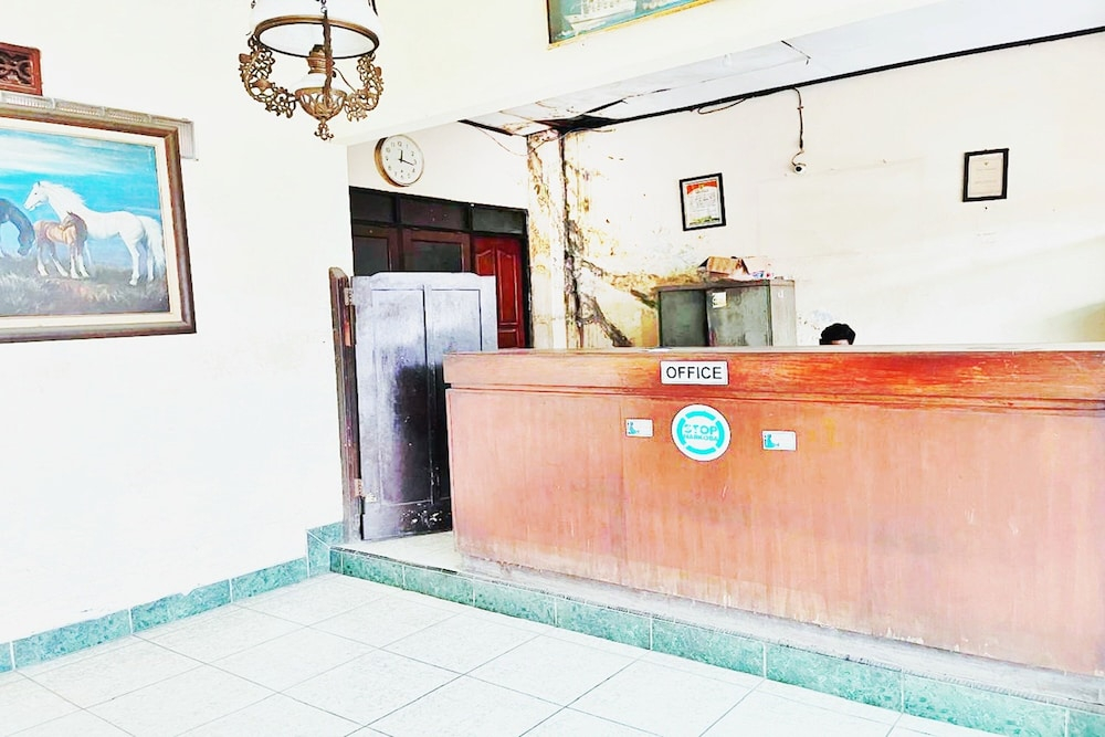 OYO 95141 Tanjung Mas Hotel