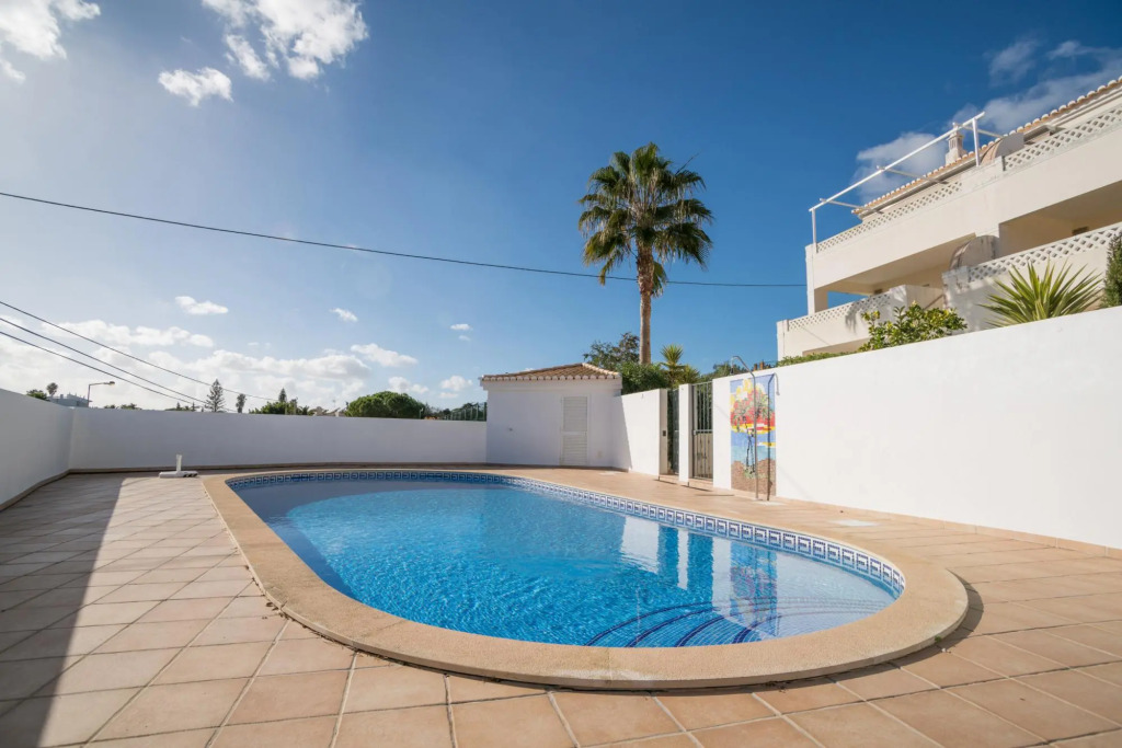 Modern Ocean-view Townhouse
