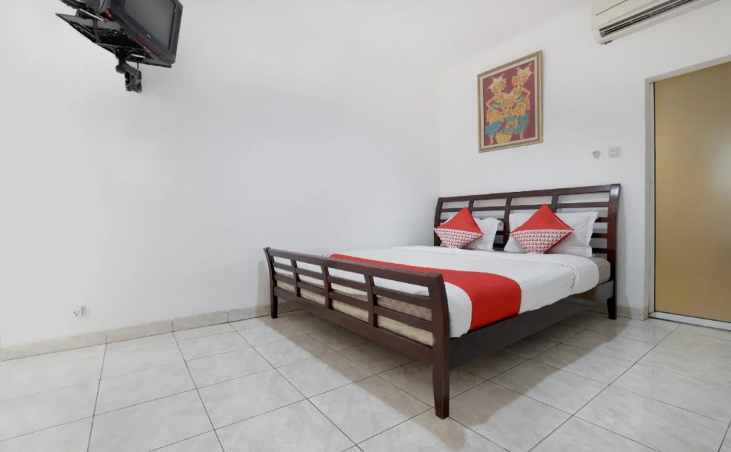 OYO 132 Anggrek Murni Residence