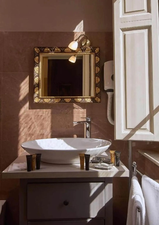 Residenza dEpoca Villa Tower Inn