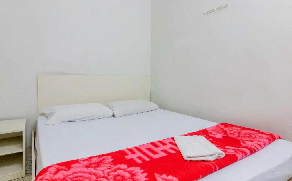 Dragon Hotel