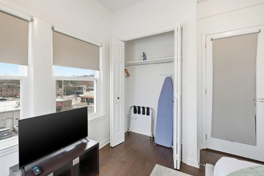 Apex Executive Apartments - 30th Ave