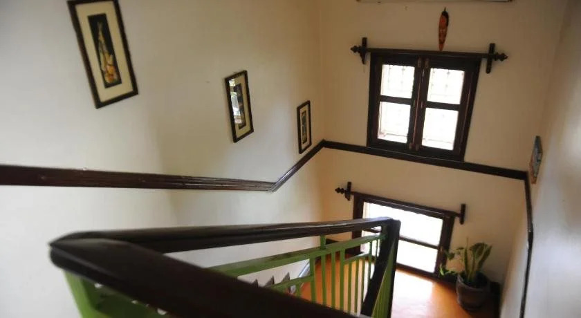 African Roots Guesthouse Entebbe