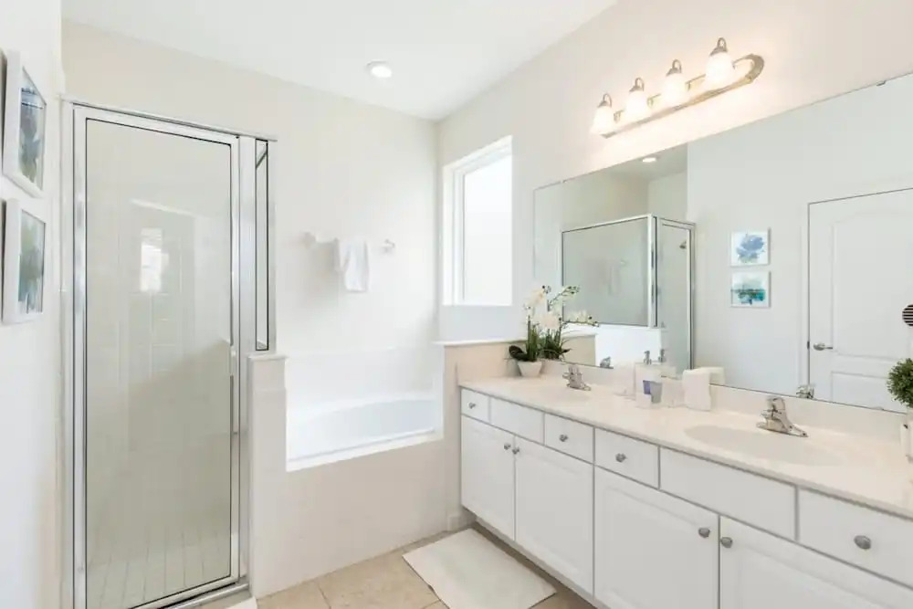 Solterra - 4148 Oaktree Drive