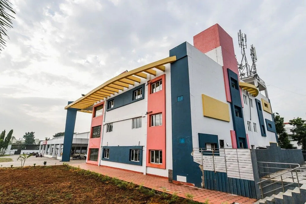 Oyo 16633 Green City Club House