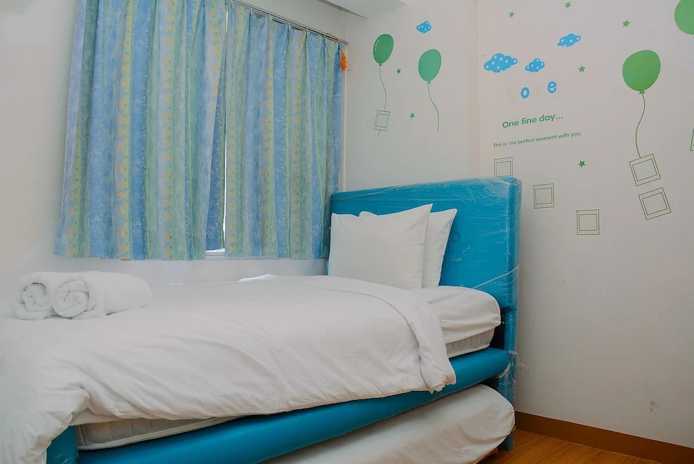 Comfort 1BR with Study Room Menteng Square Apartment