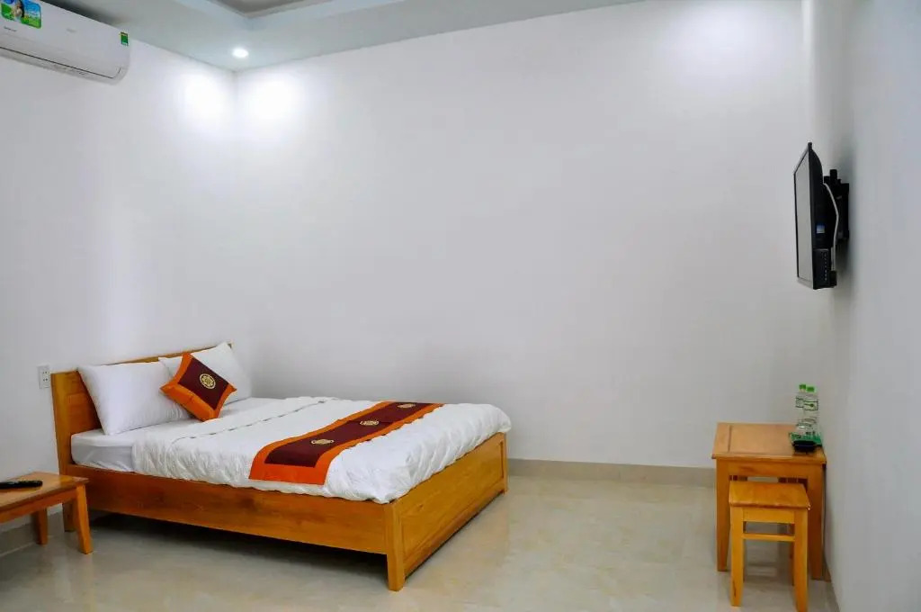 Khách Sạn Hiệp Thạnh