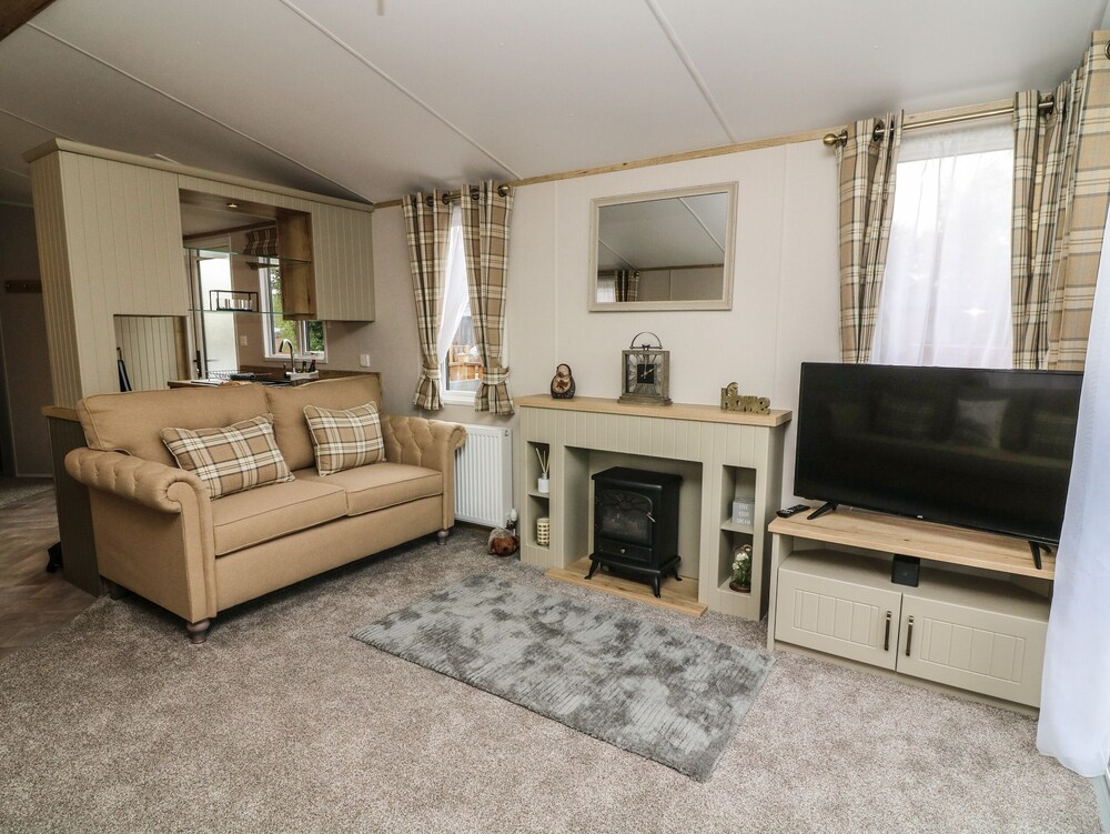 Hedgehog Lodge