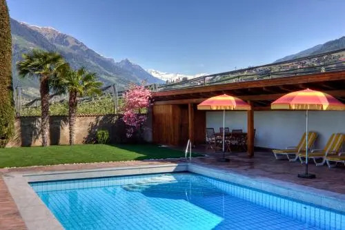Residence Neuhäuslhof, Apartments Meran, GuestPass