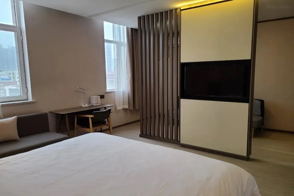 Ripple Hotel (Rizhao Lecheng Huoche)