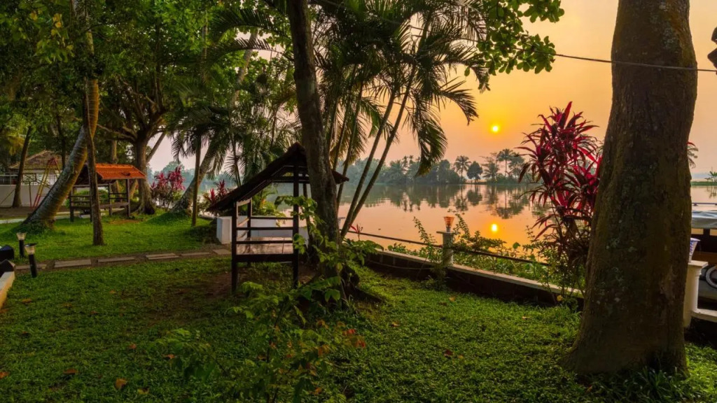 Warmth Lake Haven