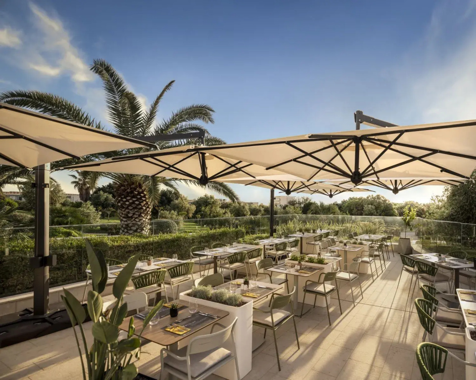 Отель Valamar Lacroma Hotel